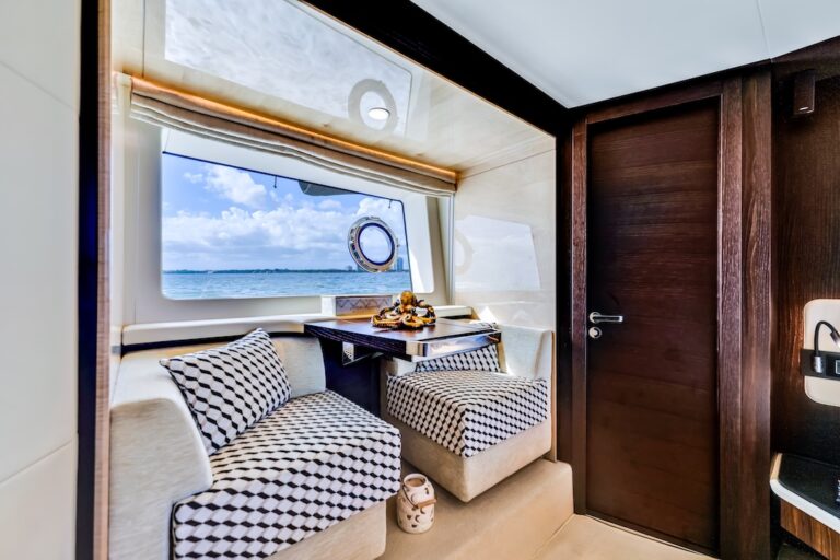 72' Azimut 'Mancusa' - Interior -_-5