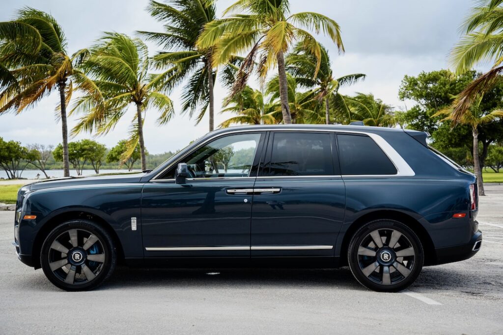 Rolls Royce Cullinan $1,299/daily